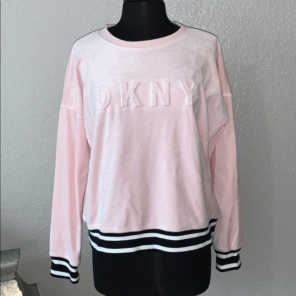 DKNY Brand, pullover